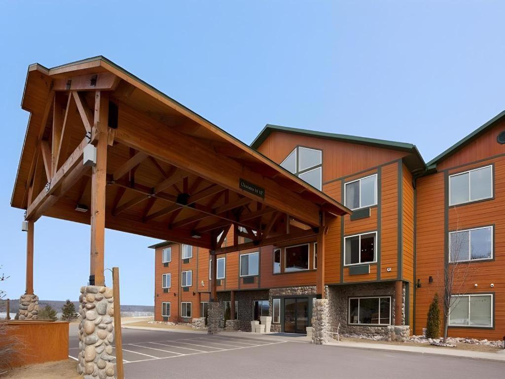 Holiday Inn Express Munising-Lakeview Hotel By Ihg 외부 사진
