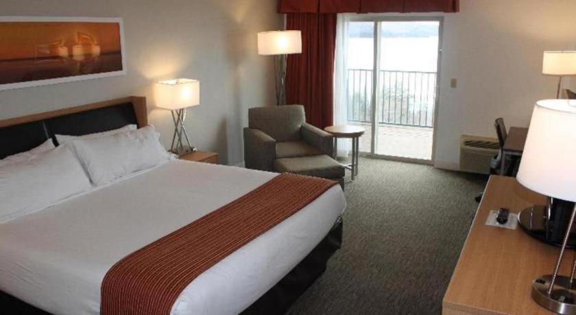 Holiday Inn Express Munising-Lakeview Hotel By Ihg 외부 사진